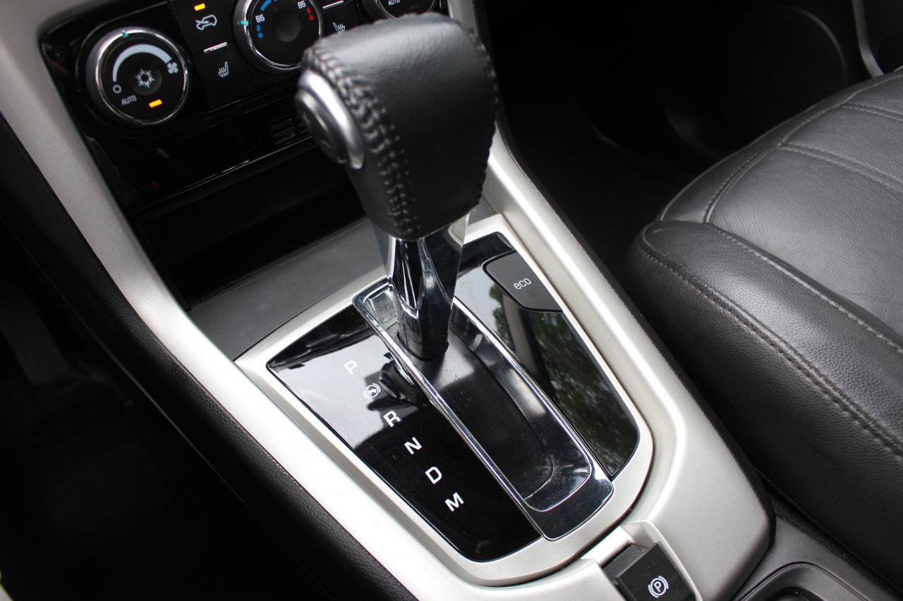 Used 2014 Chevrolet Captiva Sport LTZ FWD image 27