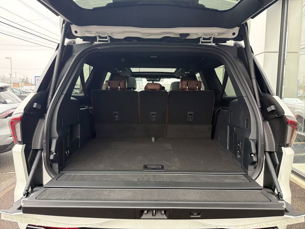 New 2026 Lincoln Navigator L Reserve image 12