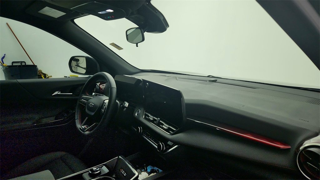 Certified 2026 Chevrolet Equinox RS image 25