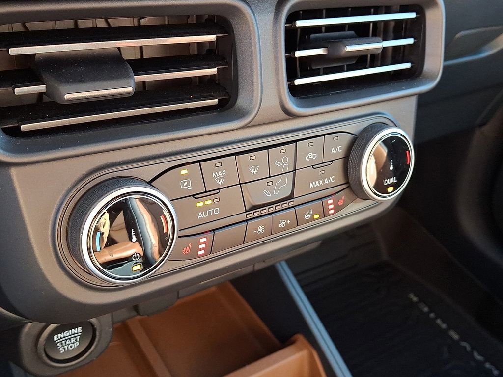 Used 2024 Ford Maverick Lariat image 18