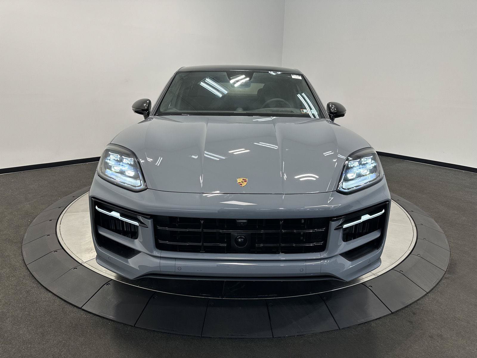 New 2026 Porsche Cayenne GTS AWD/4WD image 10