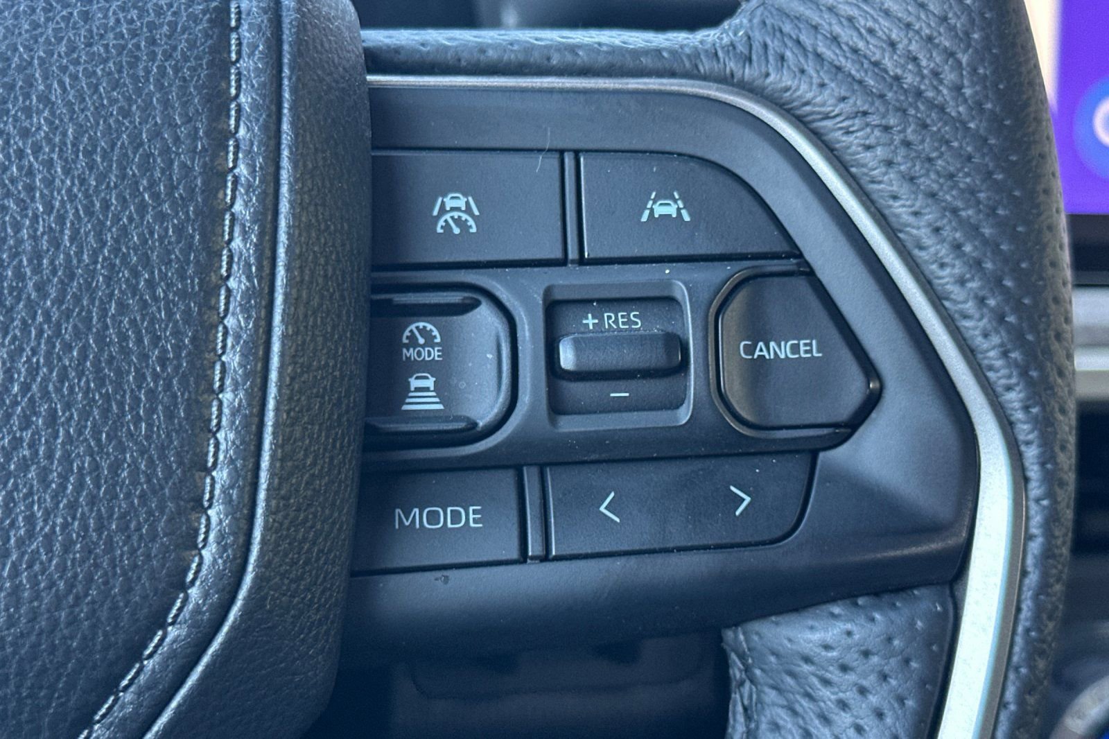 Certified 2025 Toyota Tacoma Trailhunter w/ Tow Tech Package image 29