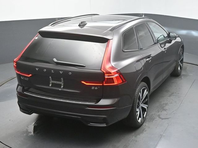 Used 2023 Volvo XC60 B6 Ultimate w/ Protection Package Premier image 48