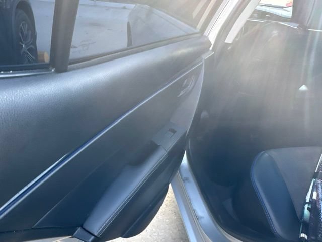 Used 2019 Toyota Corolla SE FWD image 25