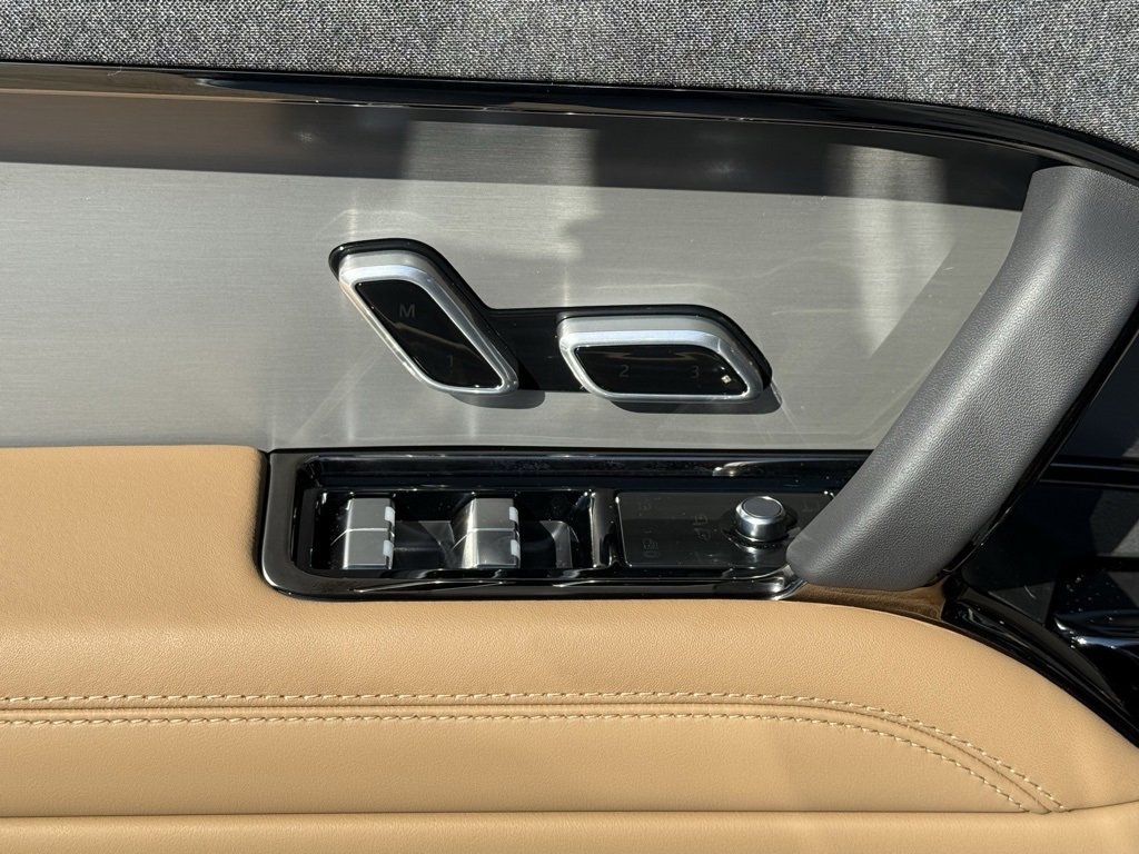 New 2026 Land Rover Range Rover Sport SE image 14