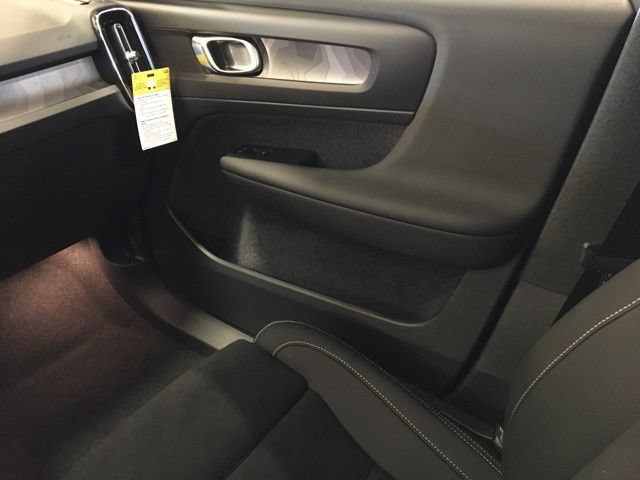 New 2024 Volvo XC40 Recharge Plus w/ Protection Package Premier RWD image 31