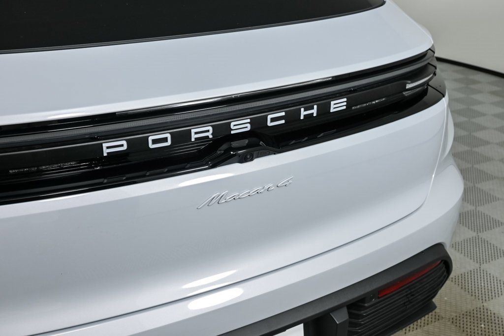 New 2025 Porsche Macan 4 Electric image 37