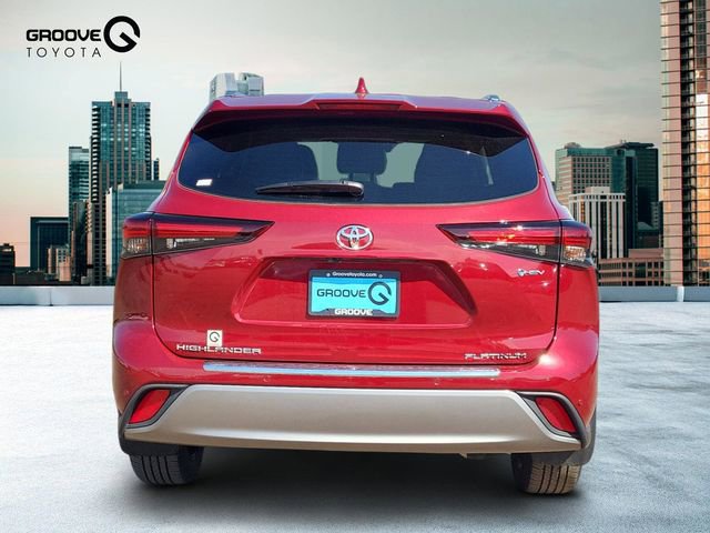 Used 2025 Toyota Highlander Platinum AWD/4WD image 4