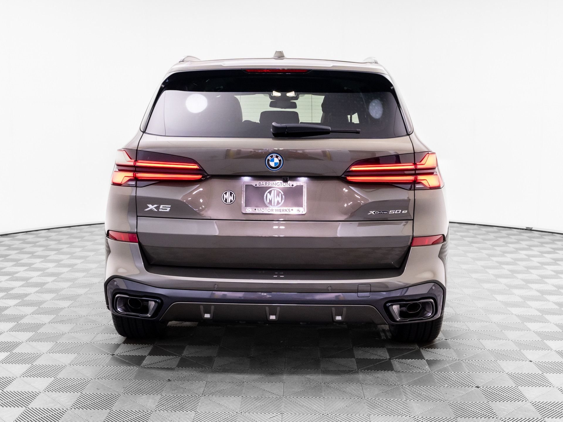 New 2026 BMW X5 xDrive50e w/ M Sport Package AWD/4WD image 4