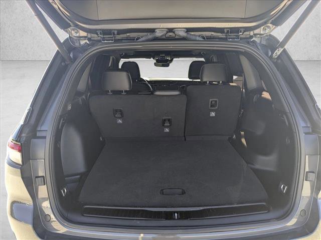 Certified 2025 Jeep Grand Cherokee Altitude image 7