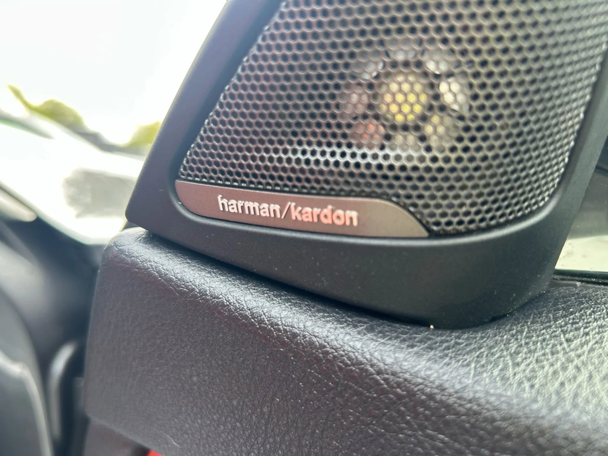 Used 2015 BMW M4 Convertible image 50