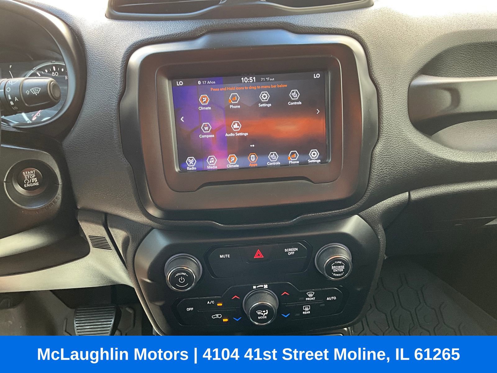 Used 2020 Jeep Renegade Latitude w/ Cold Weather Group AWD/4WD image 5