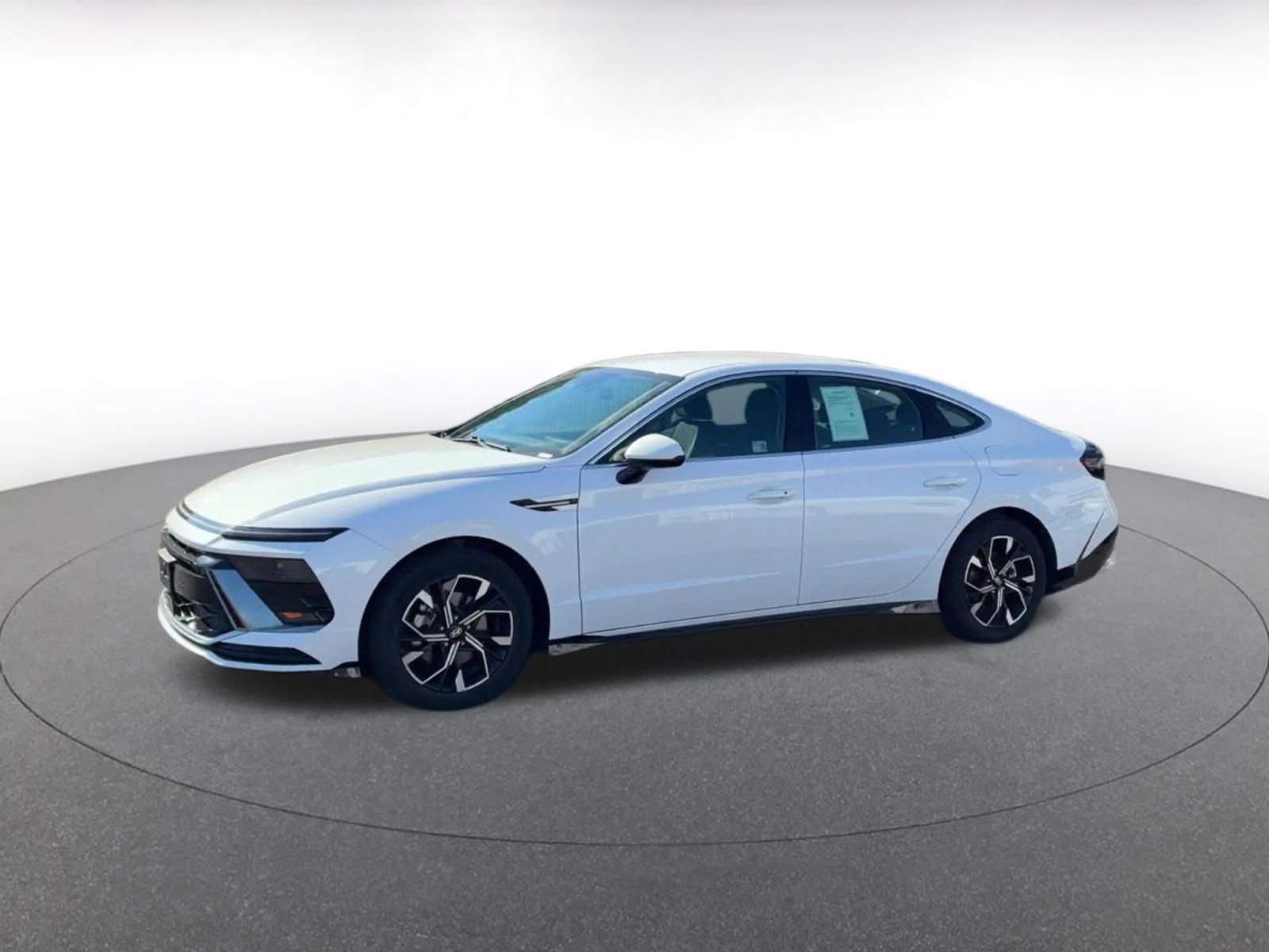 Used 2025 Hyundai Sonata SEL image 8