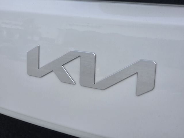 Used 2025 Kia Soul LX w/ LX Technology Package FWD image 37
