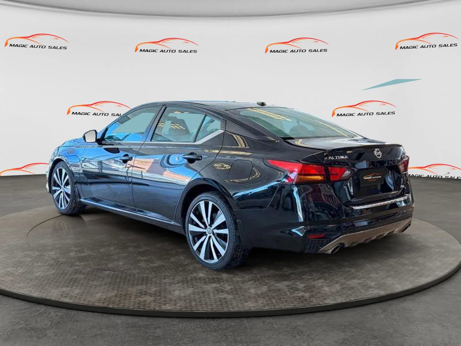 Used 2019 Nissan Altima 2.5 SR AWD/4WD image 5