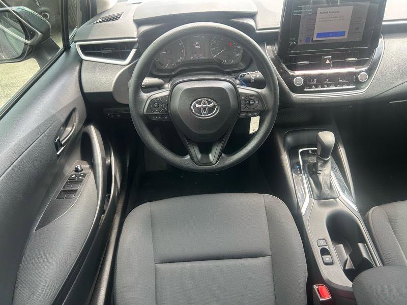 Used 2025 Toyota Corolla LE image 9