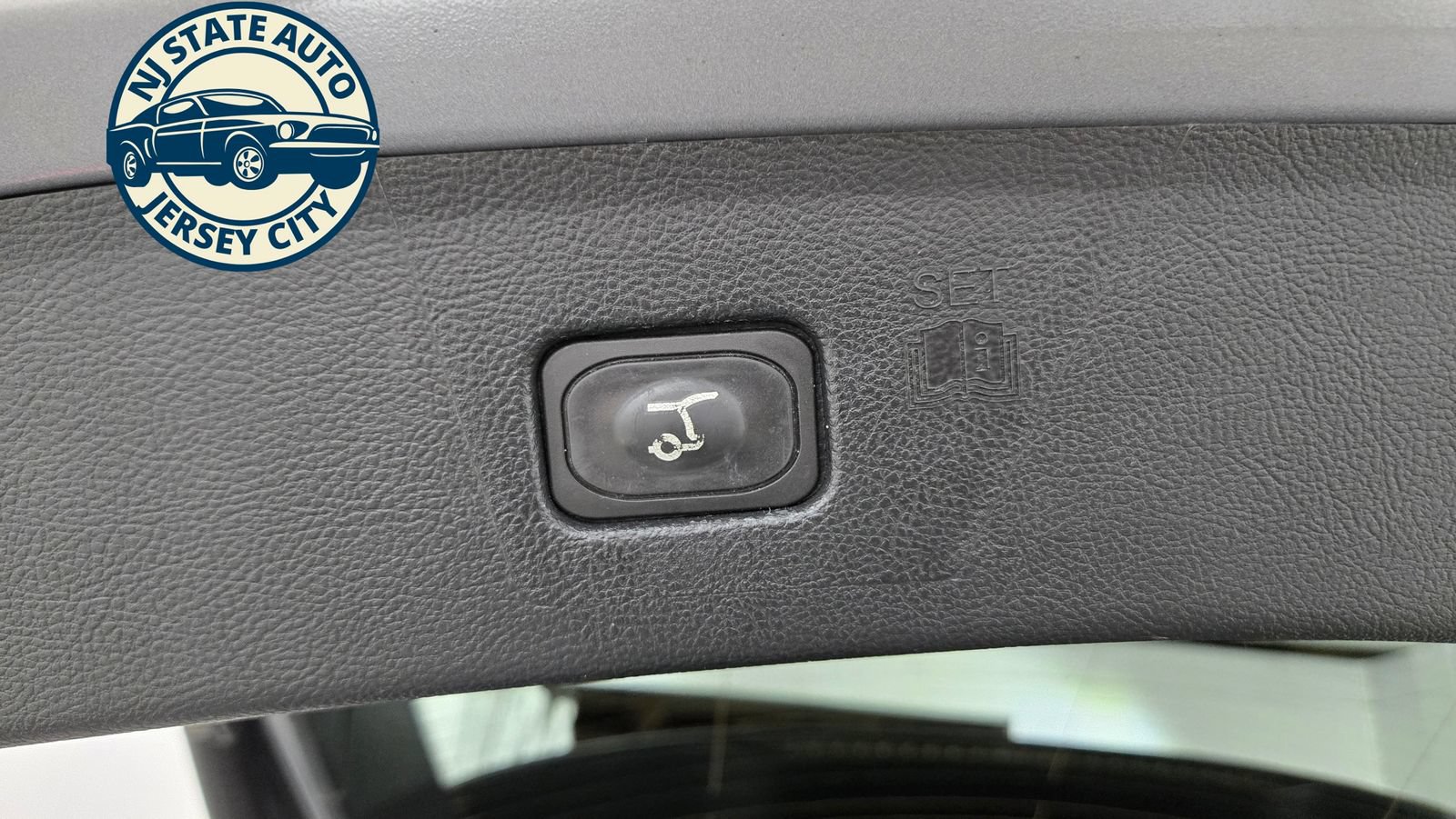 Used 2022 Ford Edge ST-Line AWD/4WD image 34