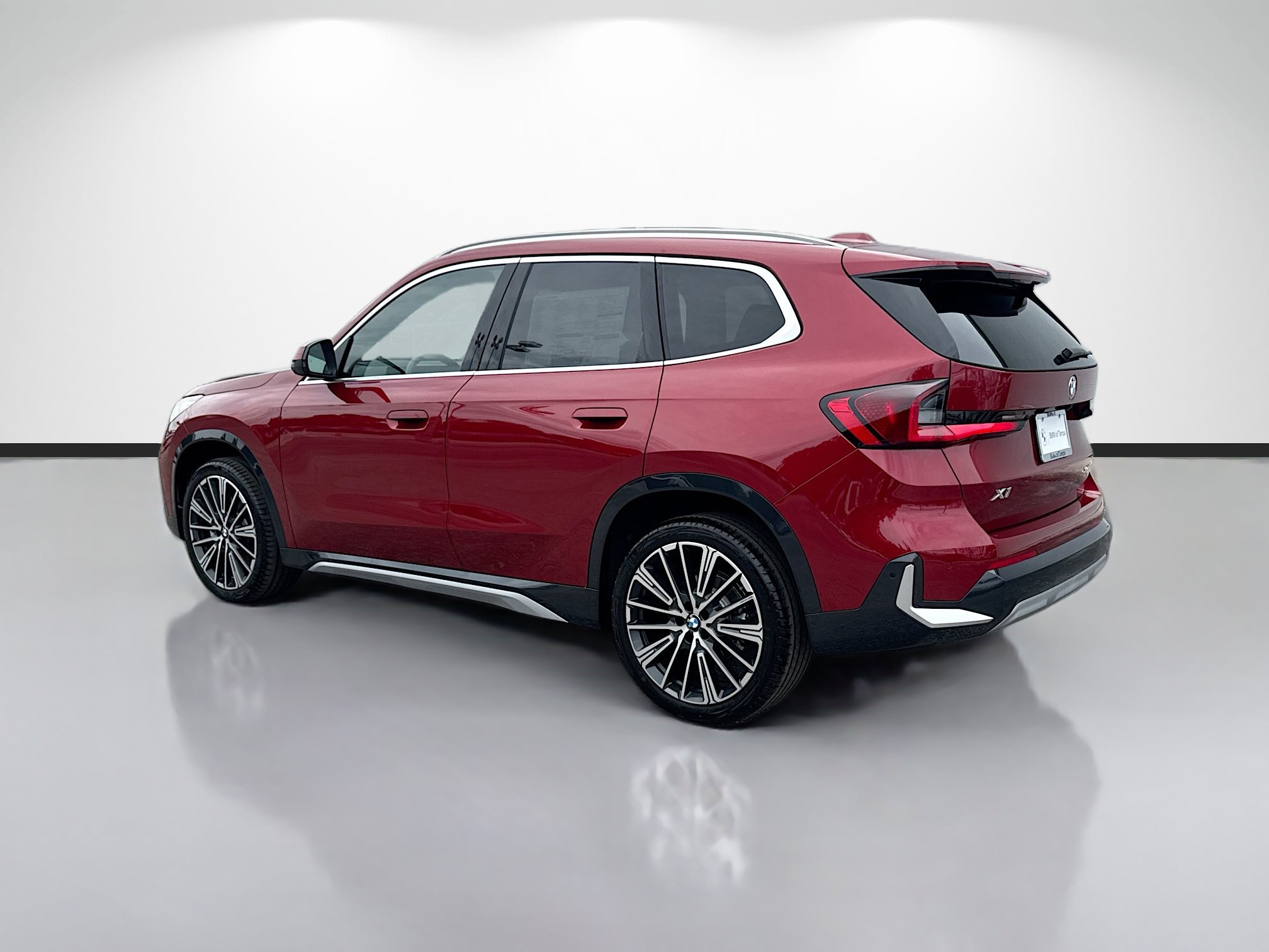 New 2026 BMW X1 xDrive28i w/ Technology Package AWD/4WD image 5