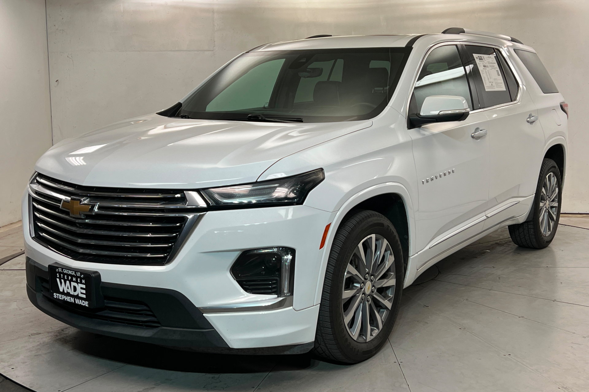 Used 2023 Chevrolet Traverse Premier