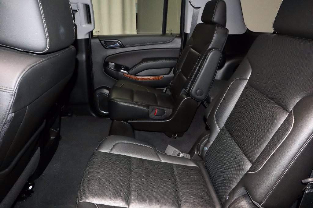 Used 2020 Chevrolet Suburban Premier w/ Max Trailering Package AWD/4WD image 22