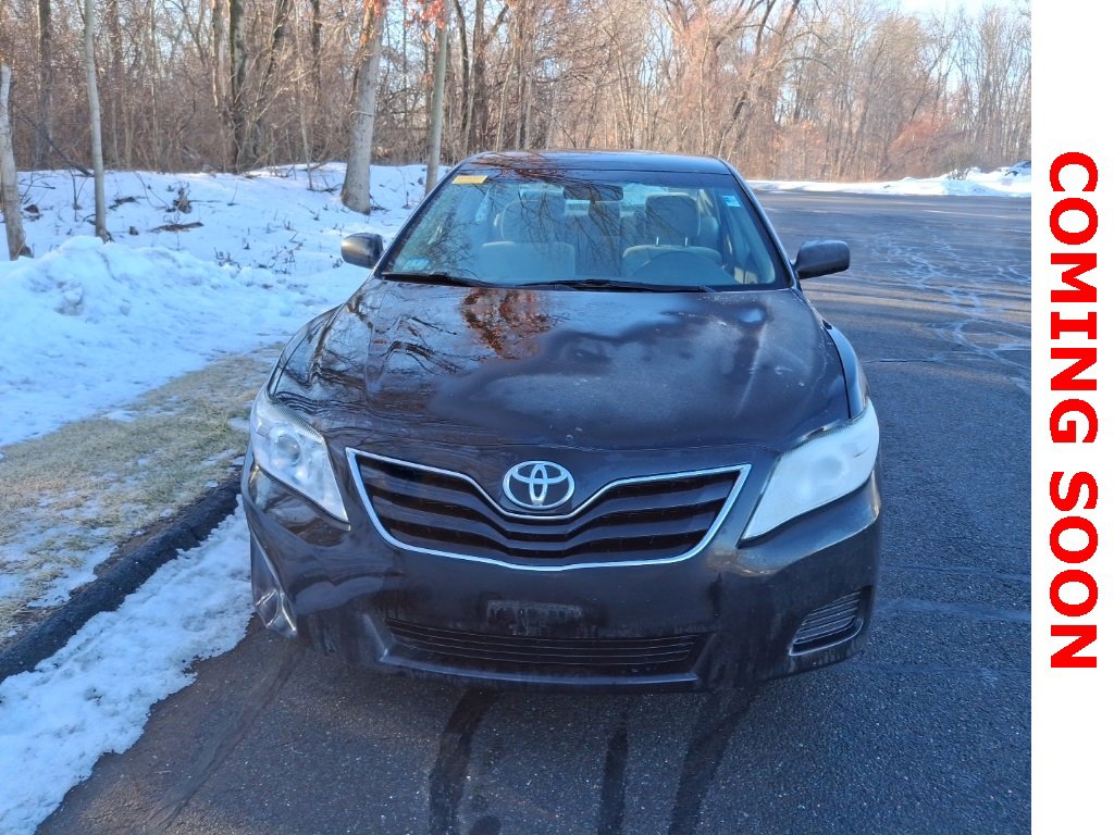 Used 2011 Toyota Camry LE image 2