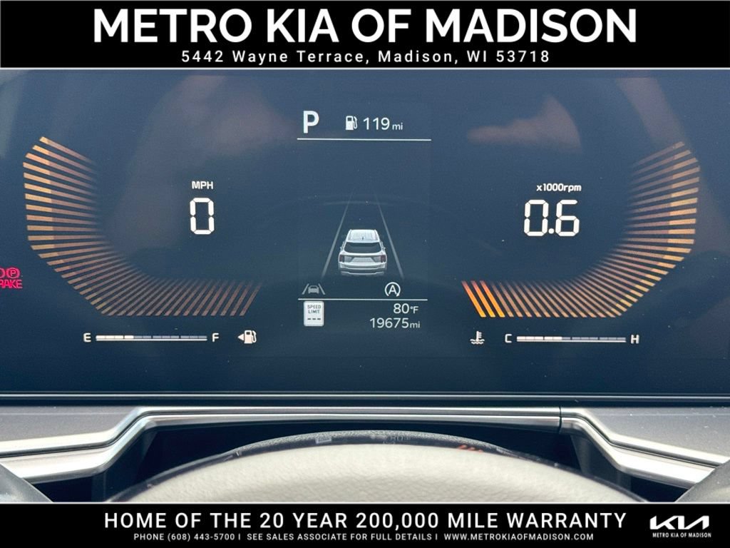 Used 2025 Kia Sorento LX FWD image 17