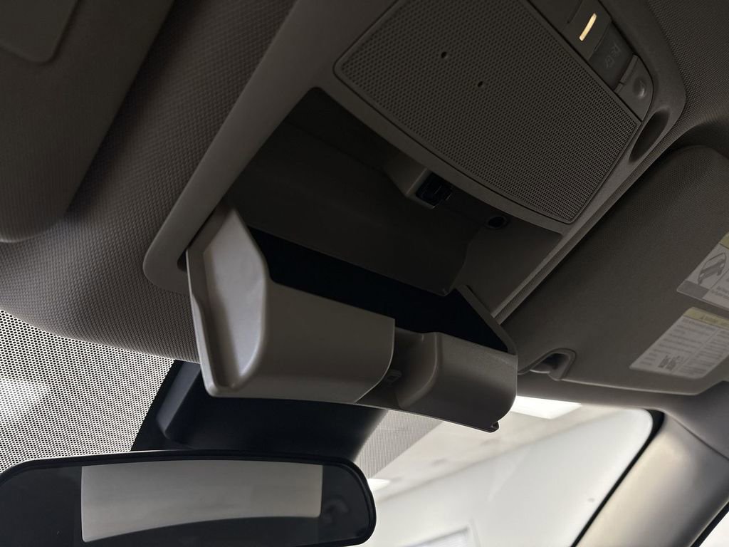 Used 2019 Nissan Rogue SV image 53