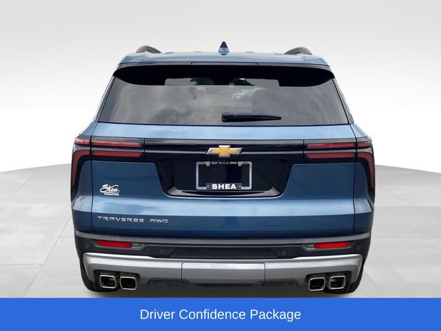 Used 2025 Chevrolet Traverse LT w/ Driver Confidence Package AWD/4WD image 4