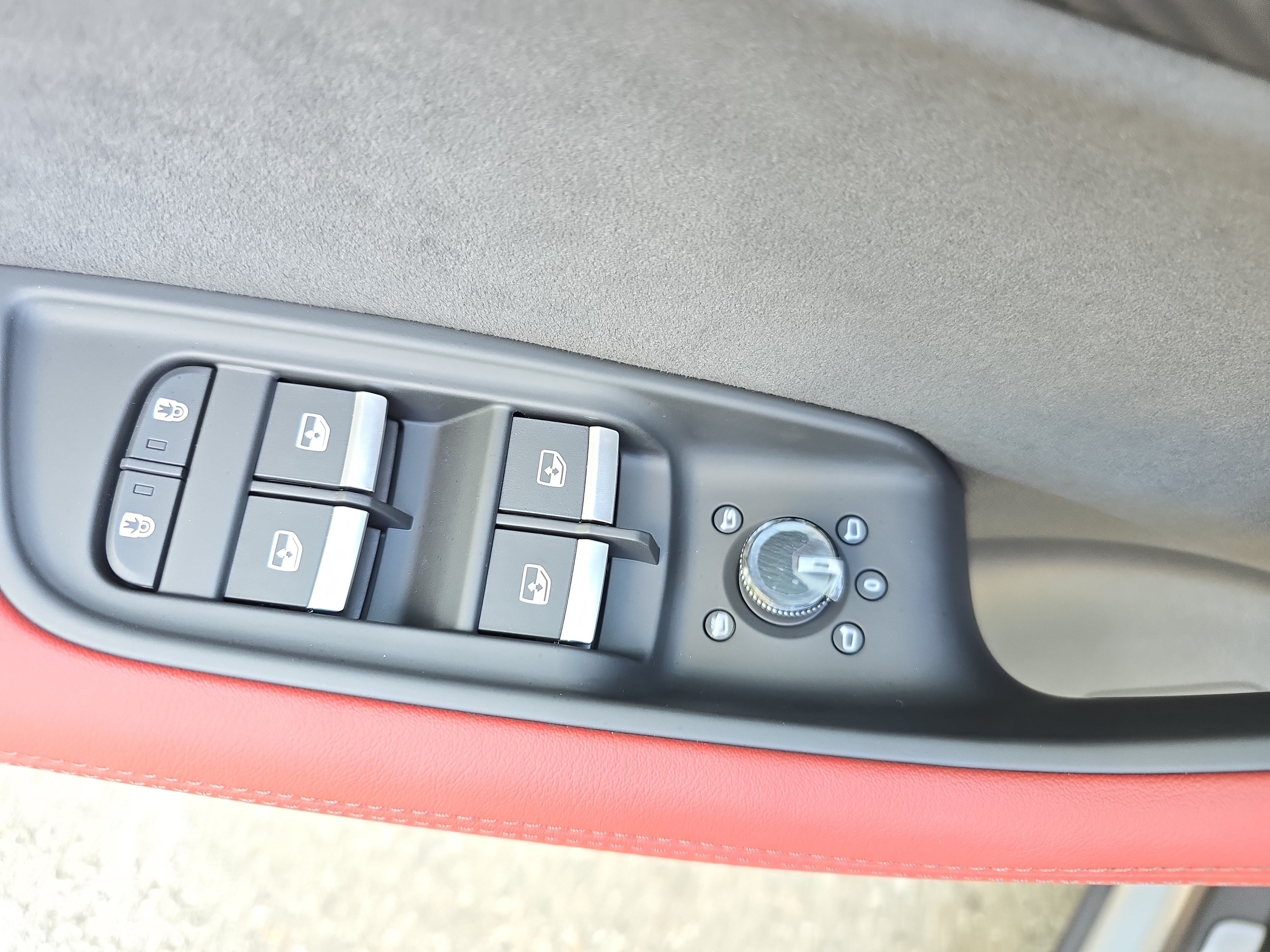 New 2026 Audi SQ8 Premium Plus AWD/4WD image 26