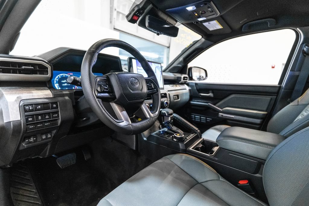 Used 2024 Toyota Tacoma 4x4 Double Cab Hybrid image 4