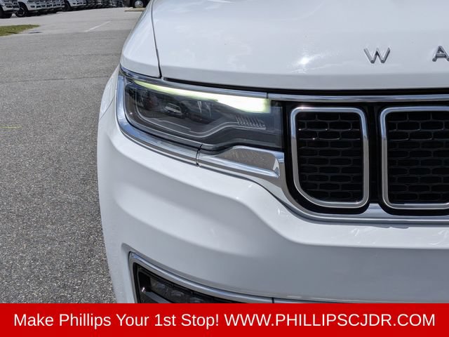 Certified 2024 Jeep Wagoneer L Series II AWD/4WD image 9
