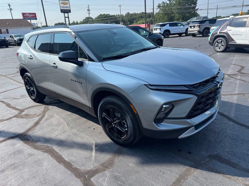 New 2026 Chevrolet Blazer LT w/ Midnight/Sport Edition FWD image 9