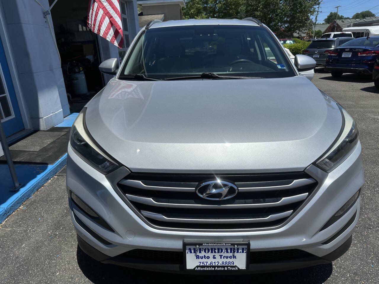 Used 2017 Hyundai Tucson SE w/ SE Popular Package 02 AWD/4WD image 9