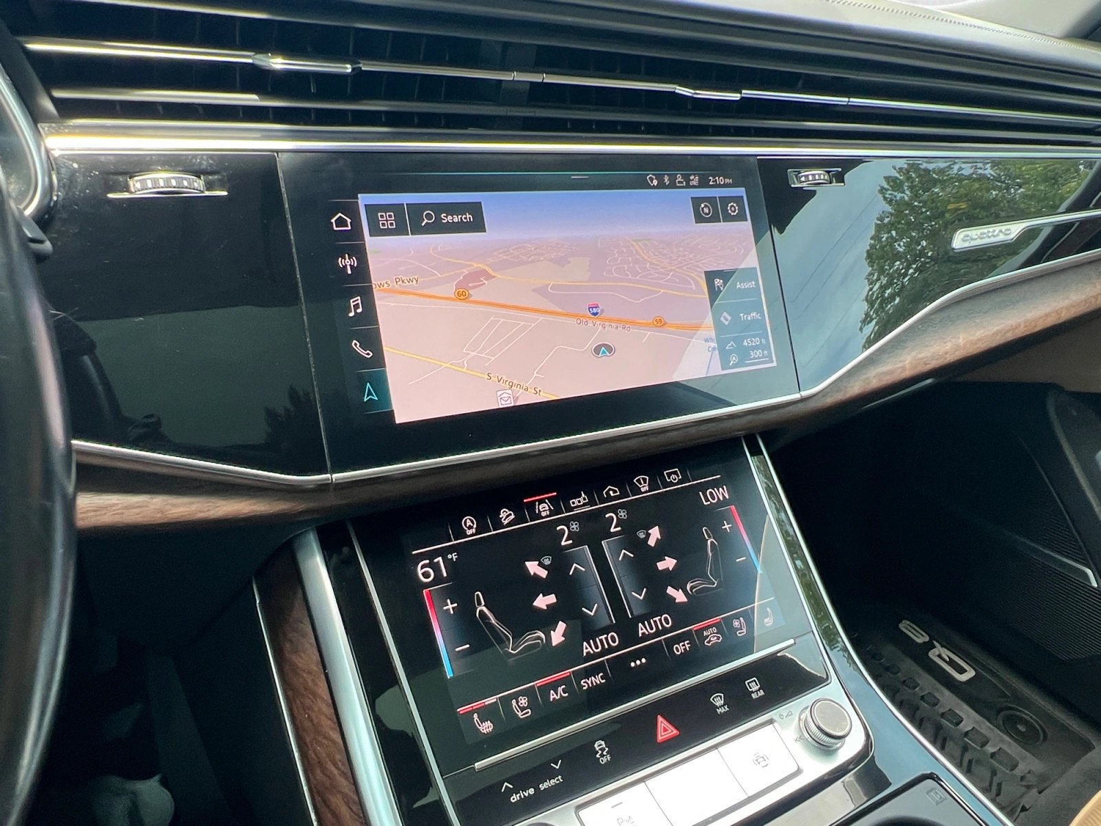 Used 2019 Audi Q8 Prestige AWD/4WD image 16