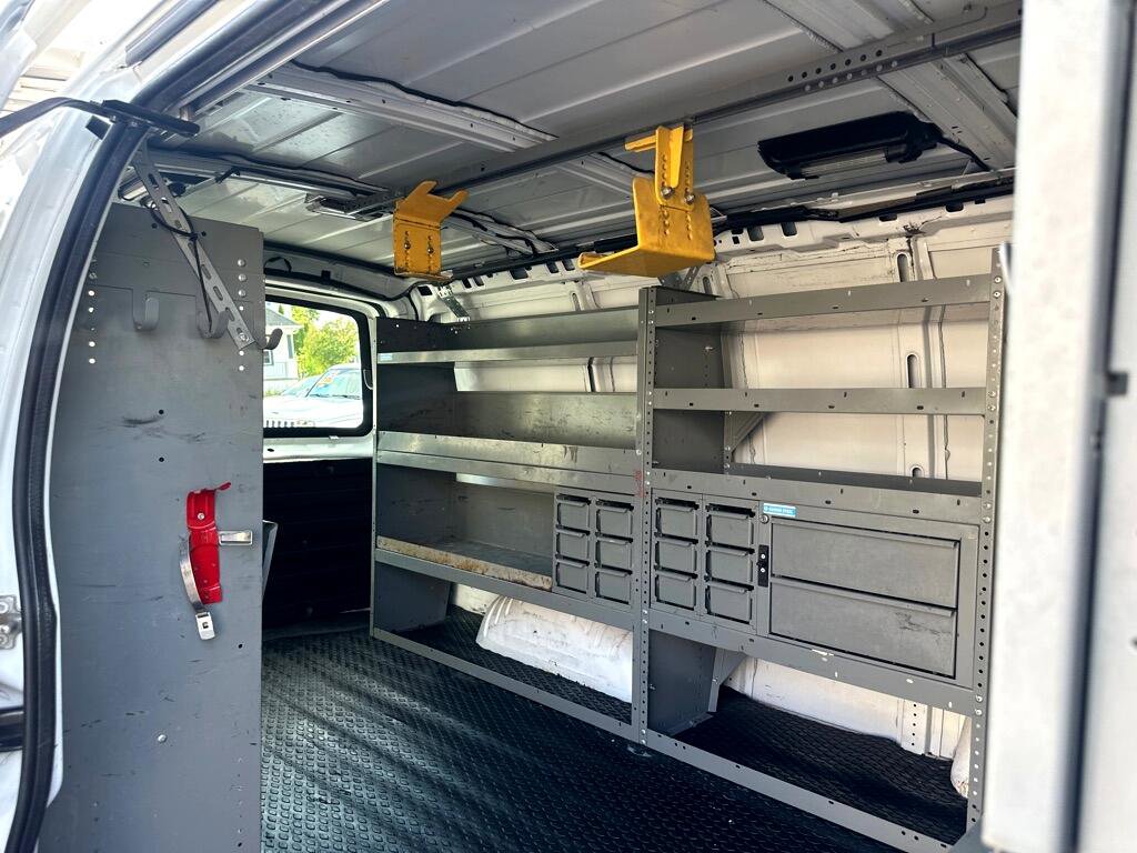 Used 2011 Chevrolet Express 1500 AWD w/ Power Package image 27