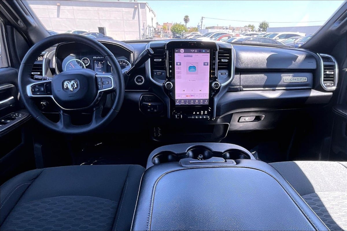 Used 2025 RAM 2500 Big Horn AWD/4WD image 13