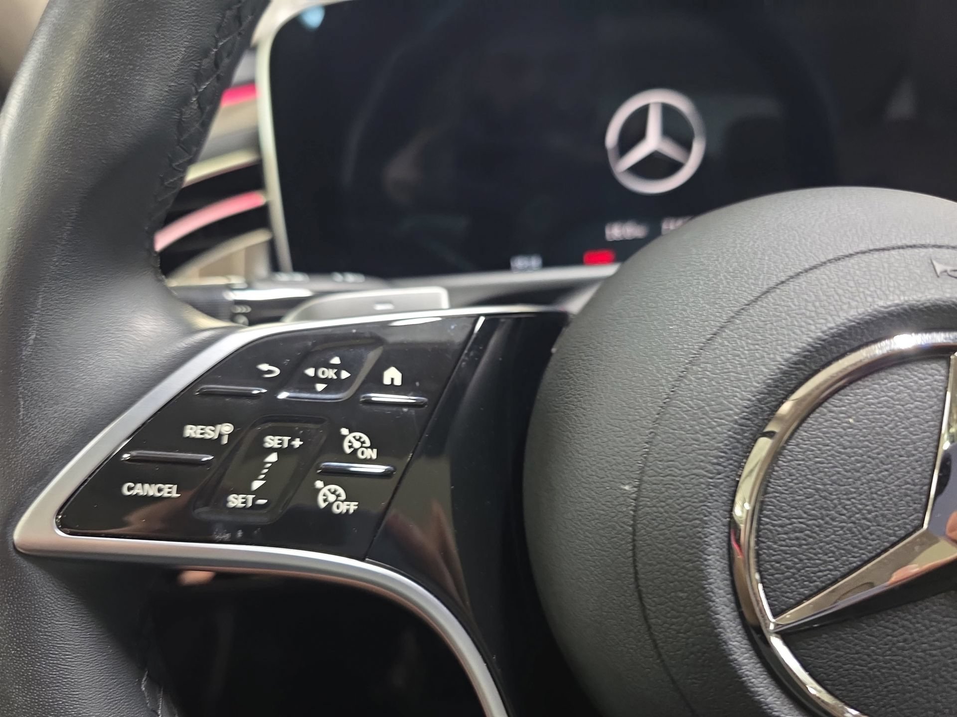 Certified 2025 Mercedes-Benz E 350 Sedan image 17