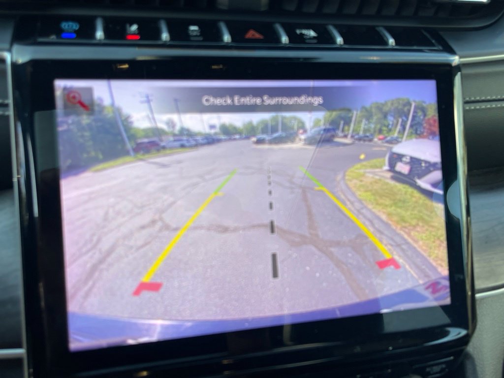 Used 2024 Jeep Grand Cherokee Limited 4xe AWD/4WD image 15
