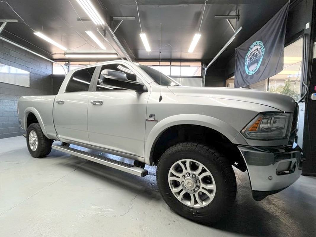 Used 2017 RAM 2500 Laramie image 3