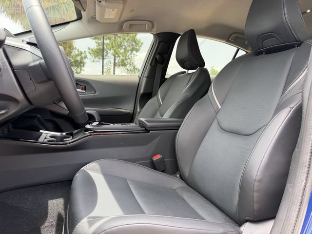 Used 2024 Toyota Prius XLE FWD image 10