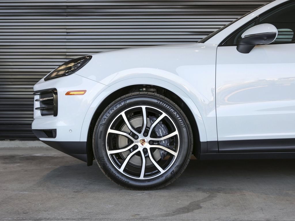 Certified 2026 Porsche Cayenne Coupe AWD/4WD image 13
