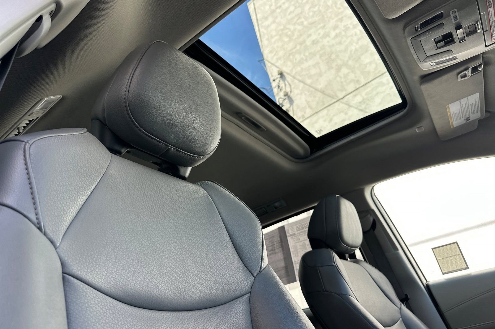 Certified 2022 Toyota Sienna XLE image 19