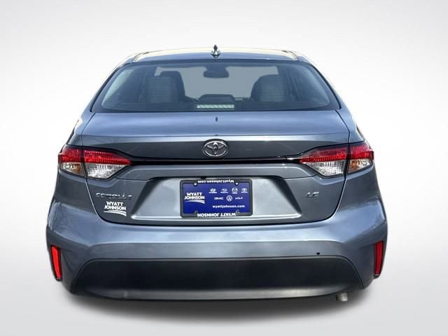 Used 2024 Toyota Corolla LE image 4