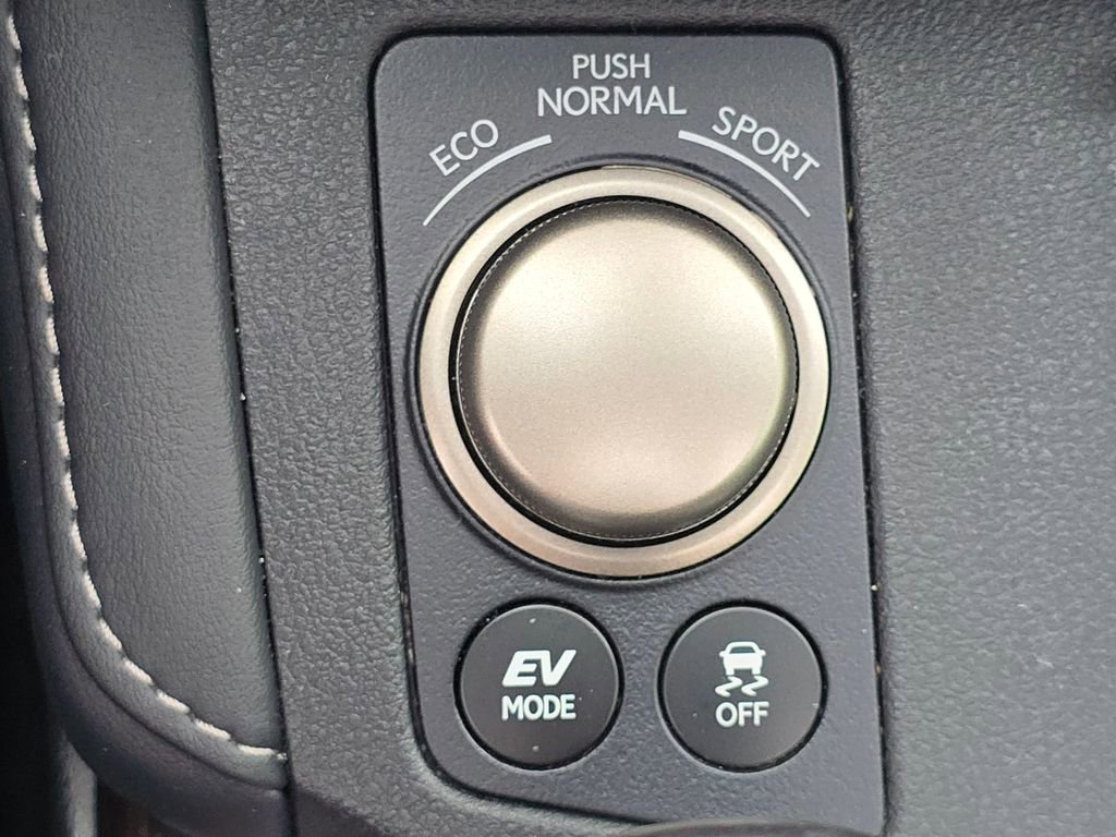 Used 2017 Lexus ES 300h image 33