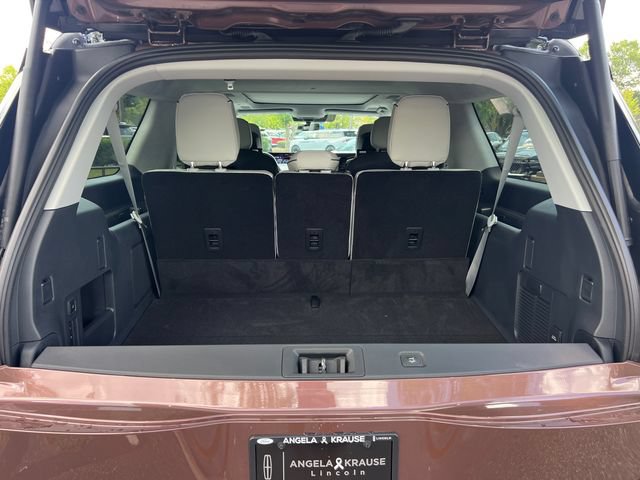 New 2027 Lincoln Navigator L Black Label w/ Black Label Special Edition AWD/4WD image 12