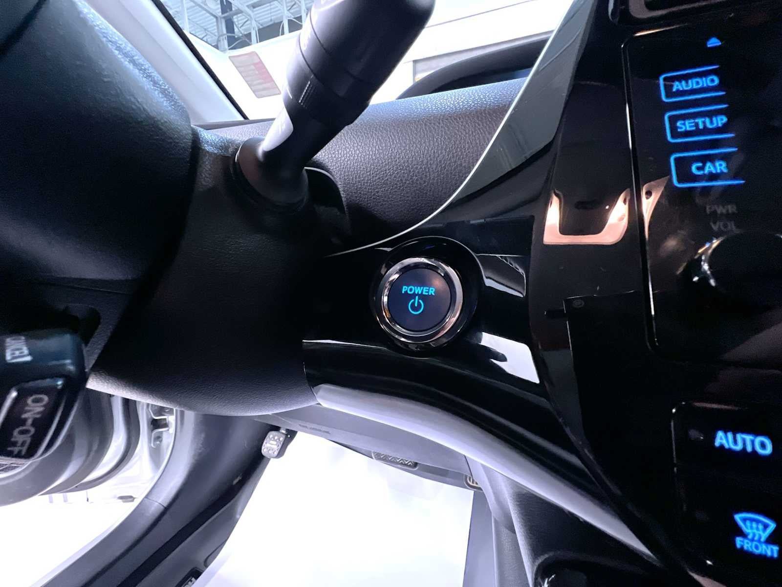 Used 2019 Toyota Prius XLE w/ Advanced Technology Package AWD/4WD image 17