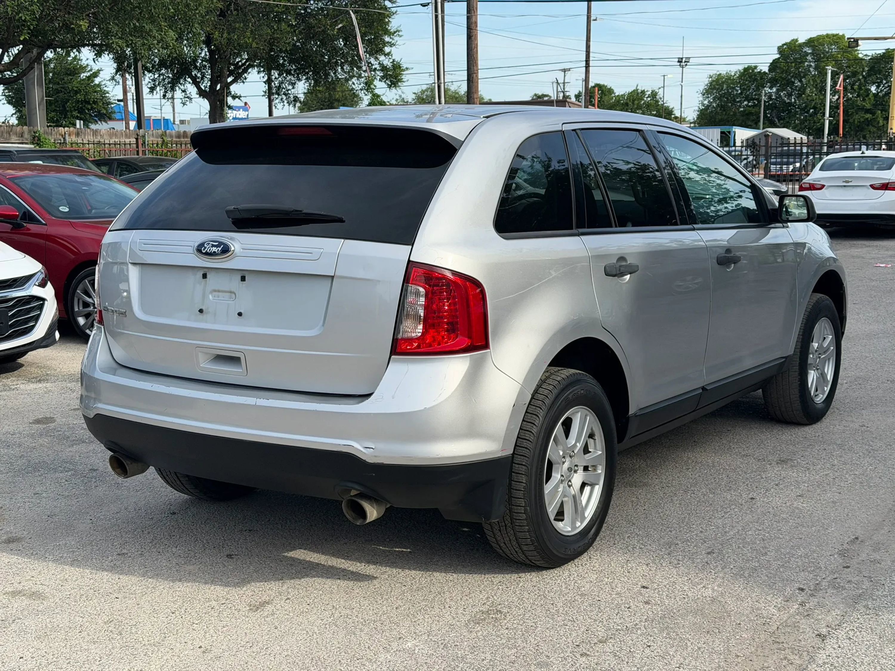 Used 2012 Ford Edge SE FWD image 8