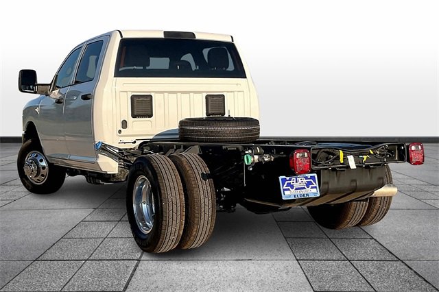 New 2026 RAM 3500 Tradesman w/ Chrome Appearance Group image 3