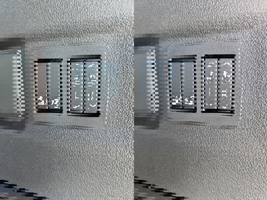 New 2026 Chevrolet Suburban Premier image 36