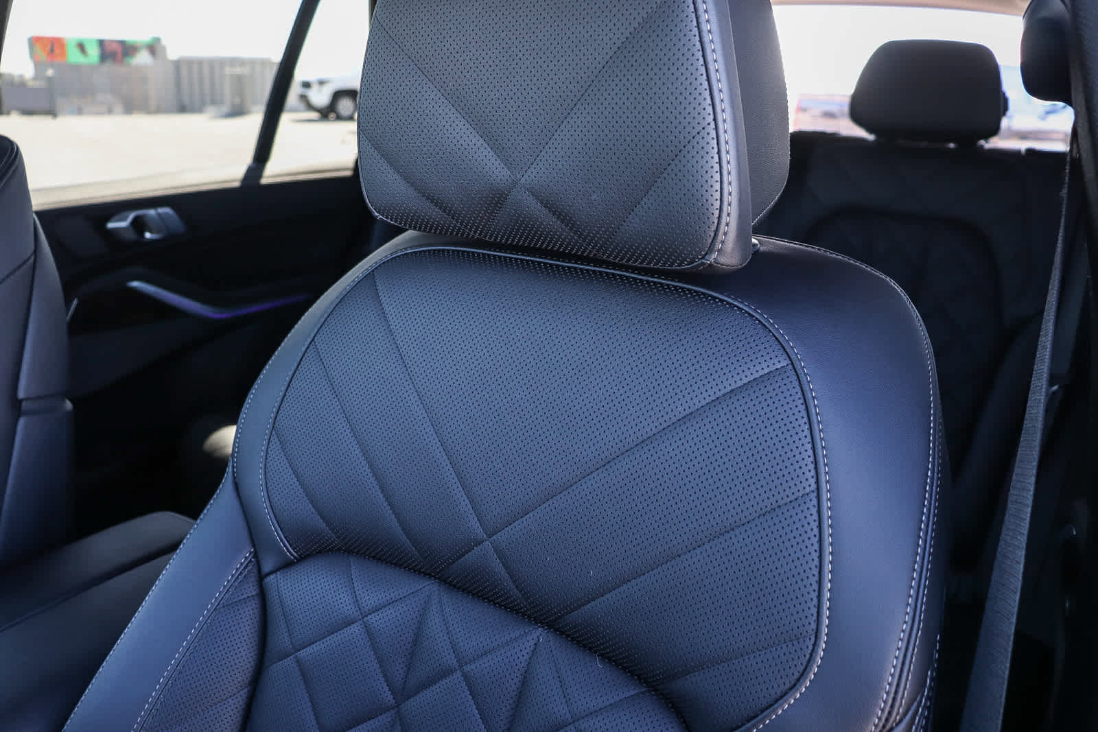 Used 2023 BMW X5 xDrive40i w/ Luxury Seating Package image 34